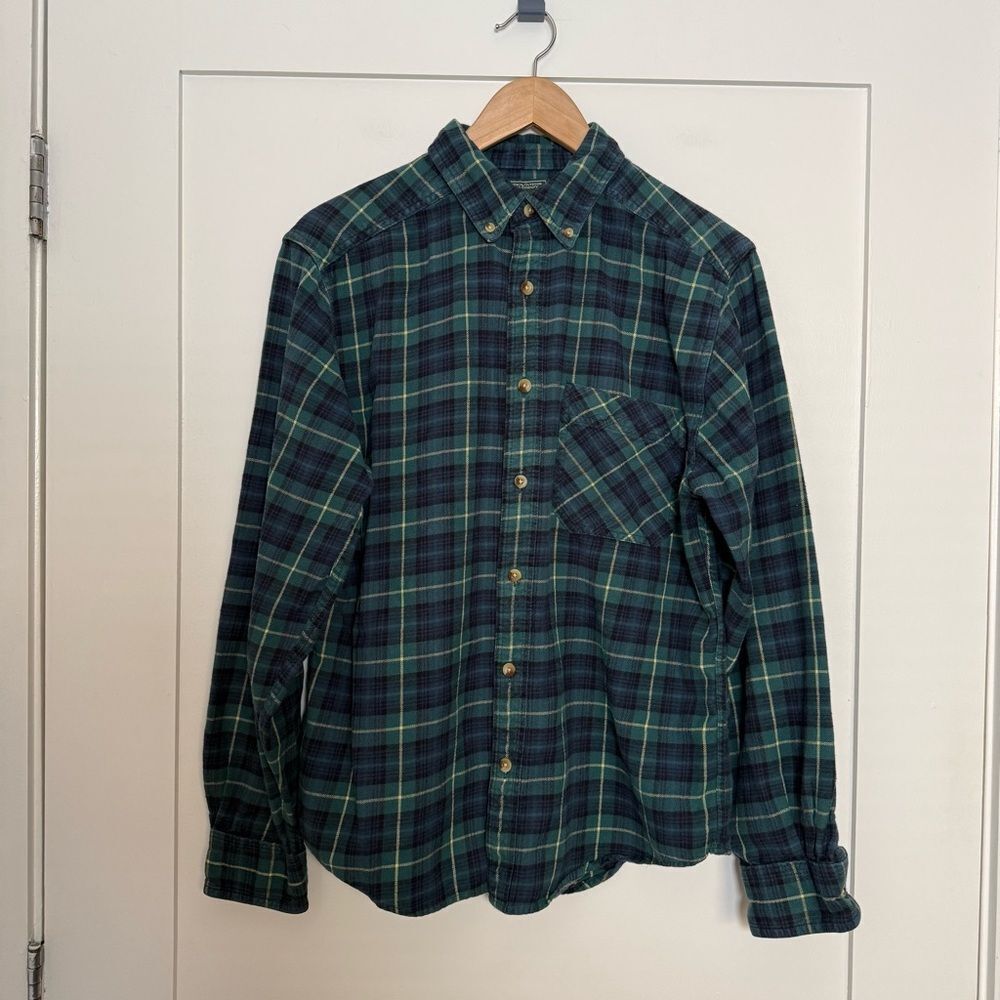 Woolrich Flannel Shirt Mens Sz M Green Plaid Button Down Long Sleeve Outdoor